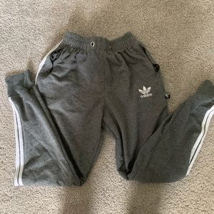 🌪ADIDAS SWEATPANTS🌪